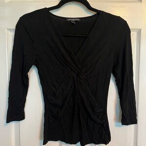 cable and gauge black knotted top 3/4 length sleeve